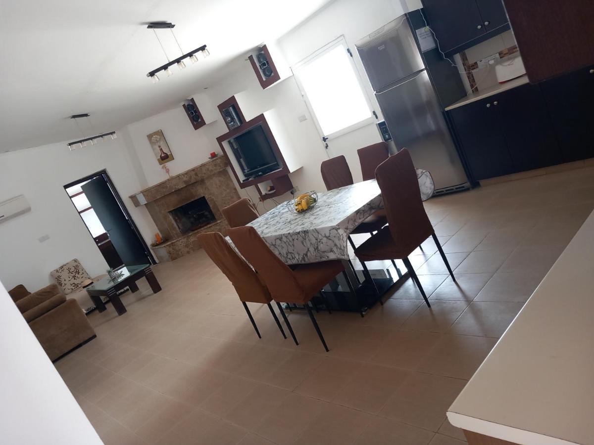 Paphos Sunset Villa מראה חיצוני תמונה